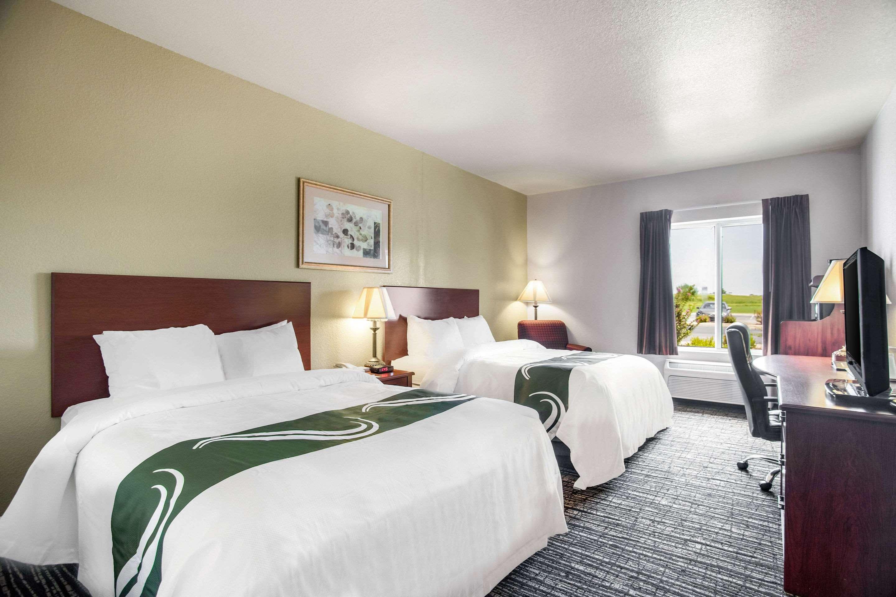 Quality Inn Parsons North Exteriör bild