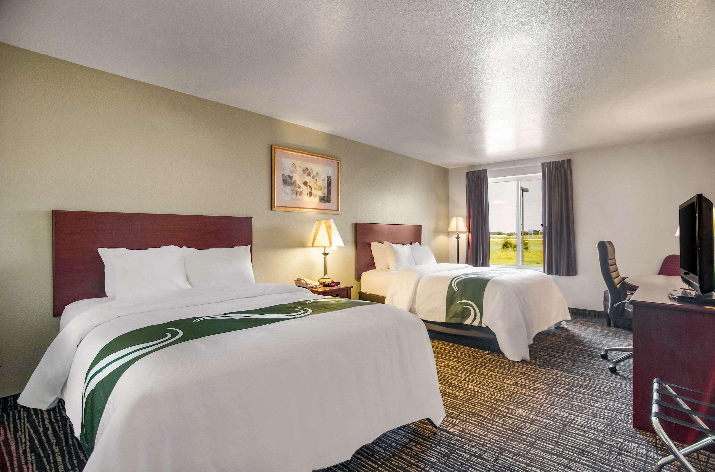 Quality Inn Parsons North Exteriör bild