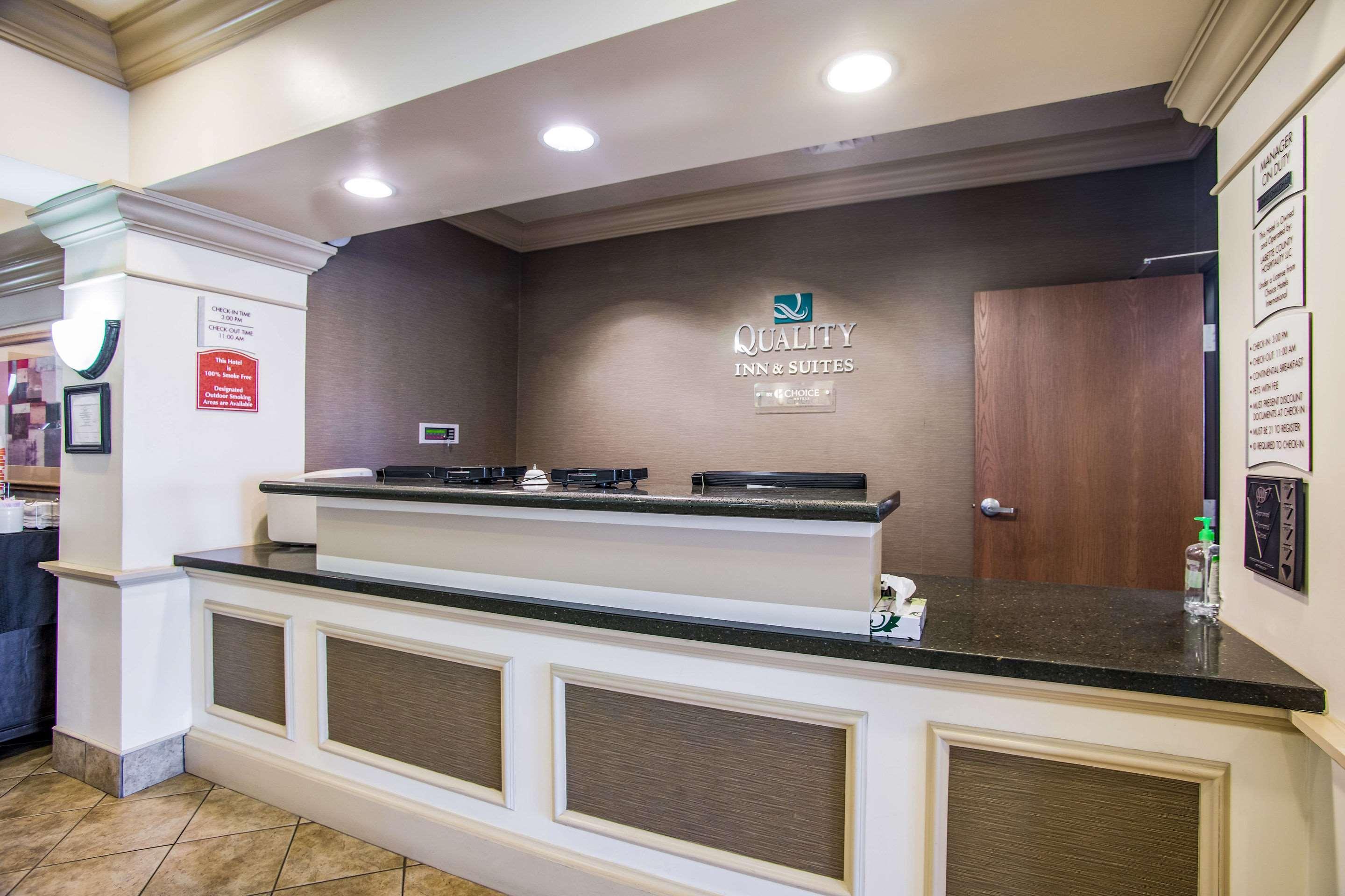 Quality Inn Parsons North Exteriör bild
