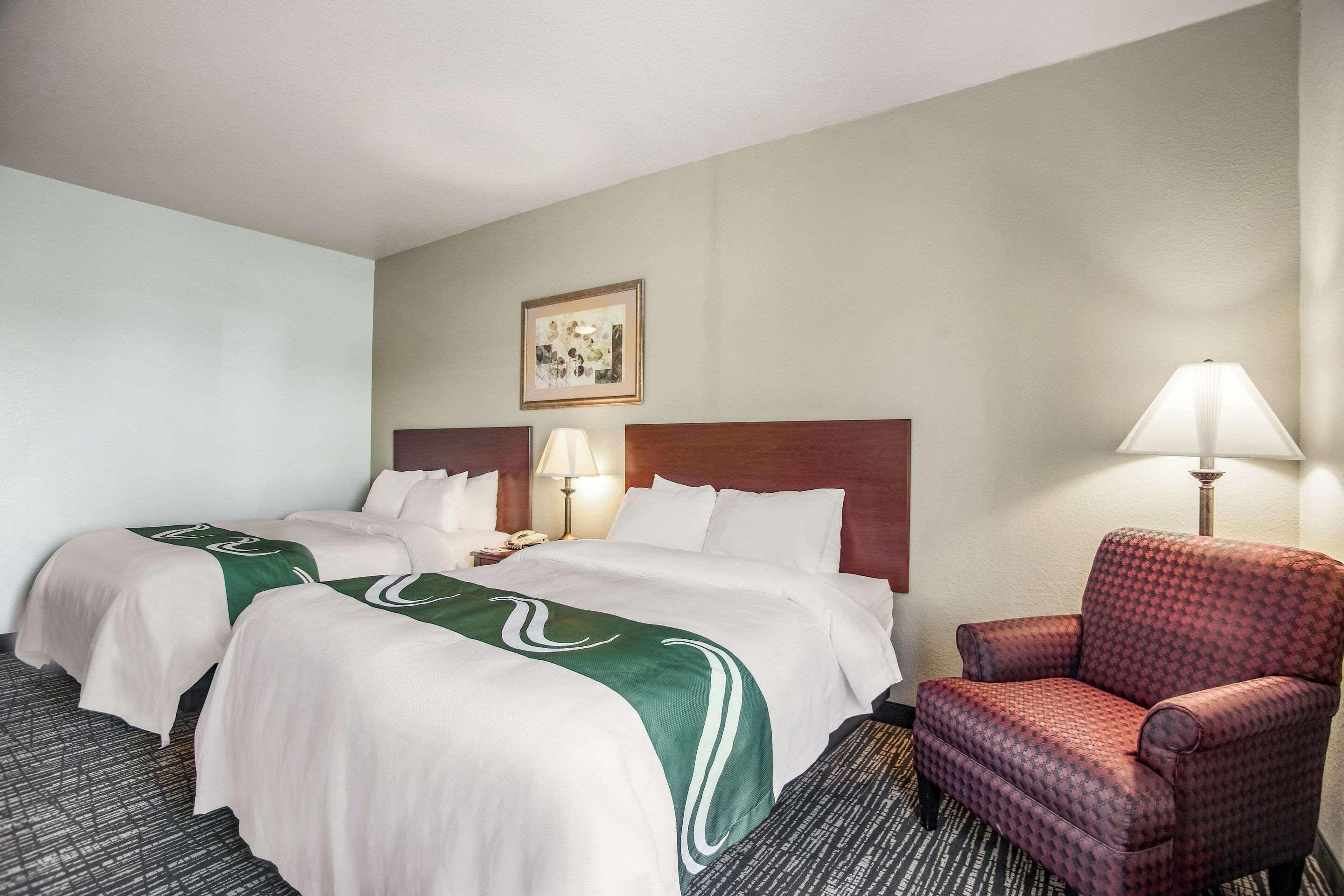 Quality Inn Parsons North Exteriör bild