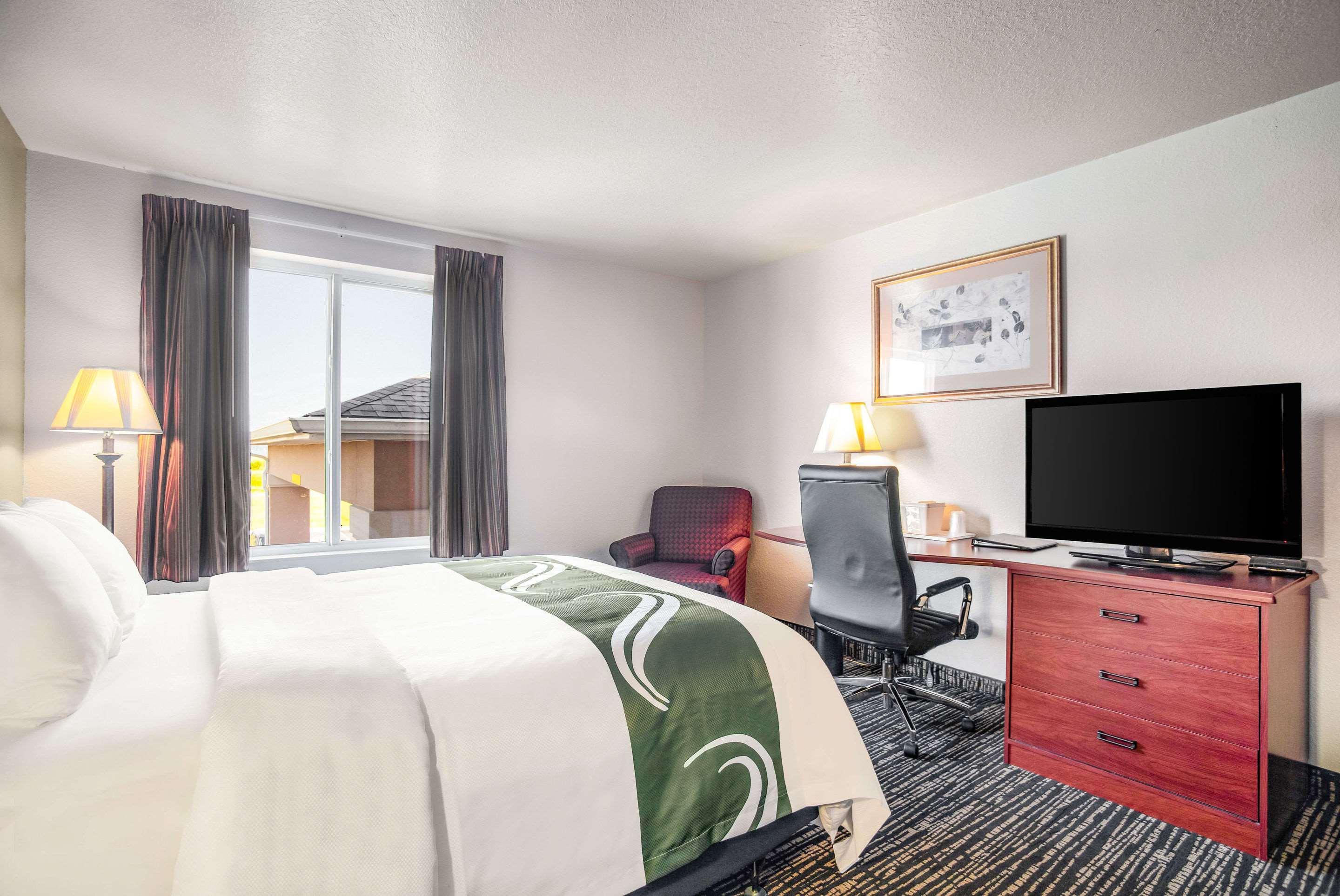 Quality Inn Parsons North Exteriör bild