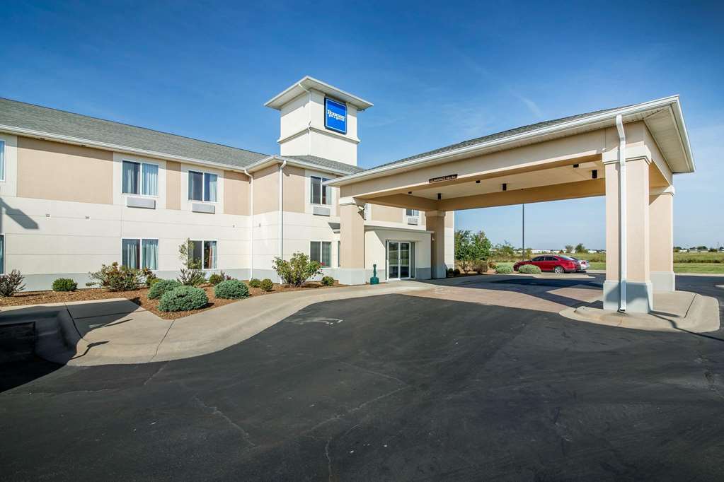Quality Inn Parsons North Exteriör bild